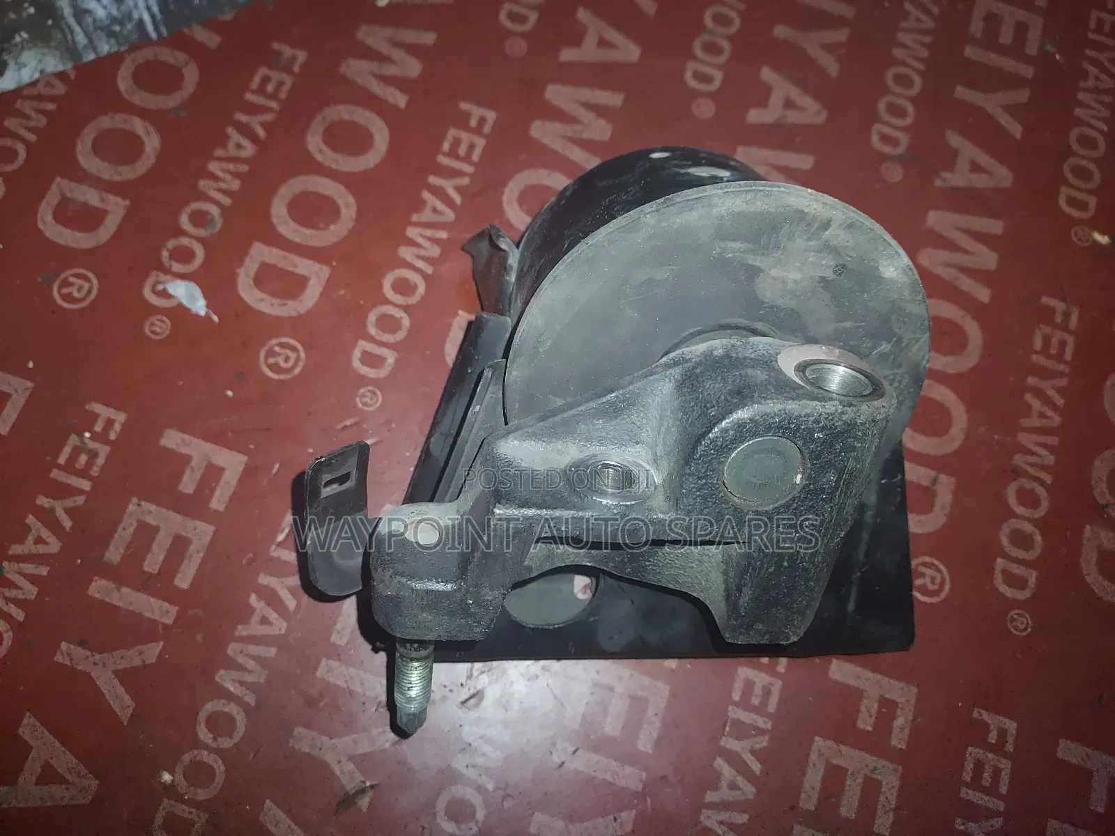Engine Mount Nissan Xtrail Nt30 4wd