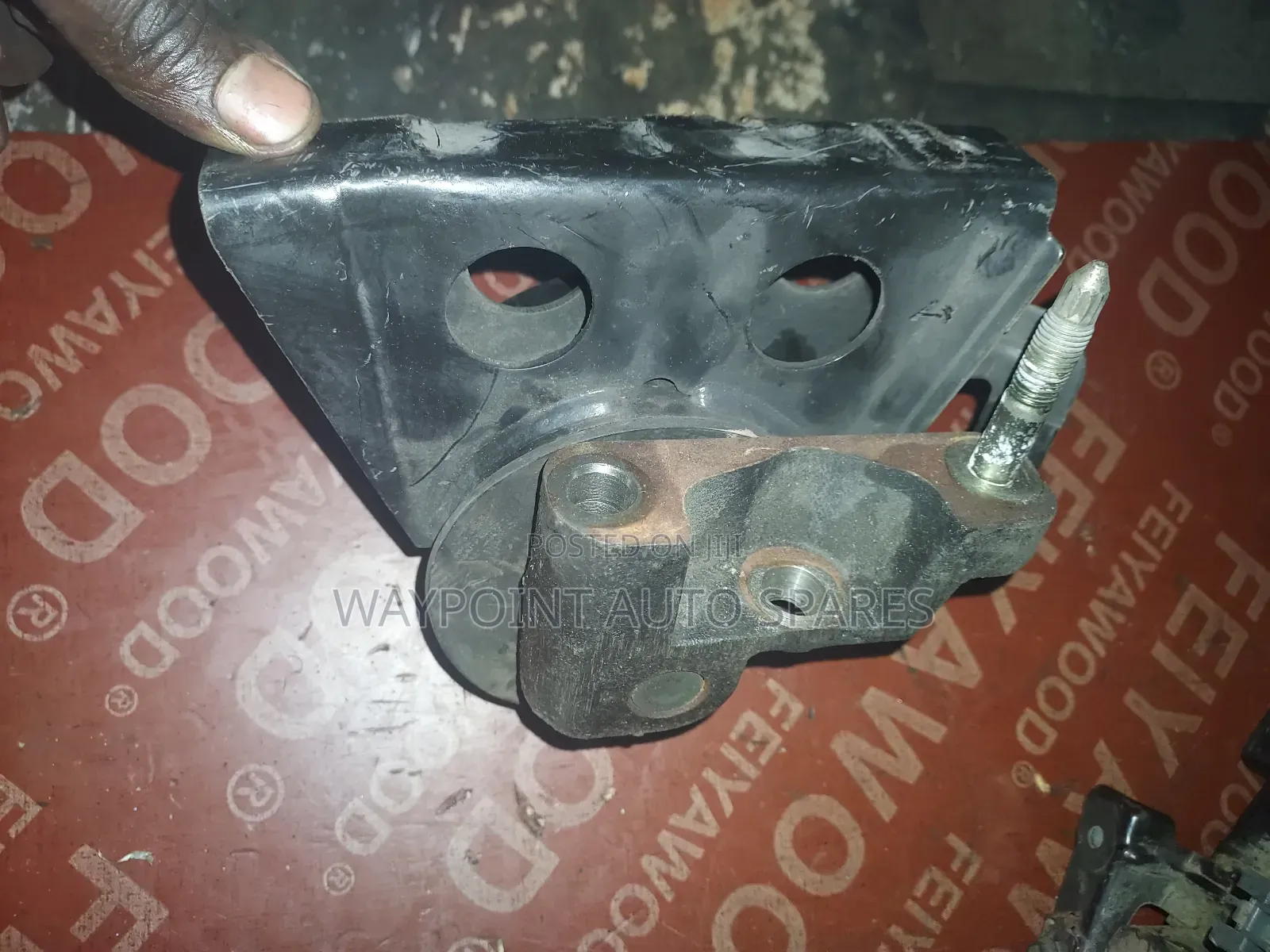 Engine Mount Nissan Xtrail Nt30 4wd