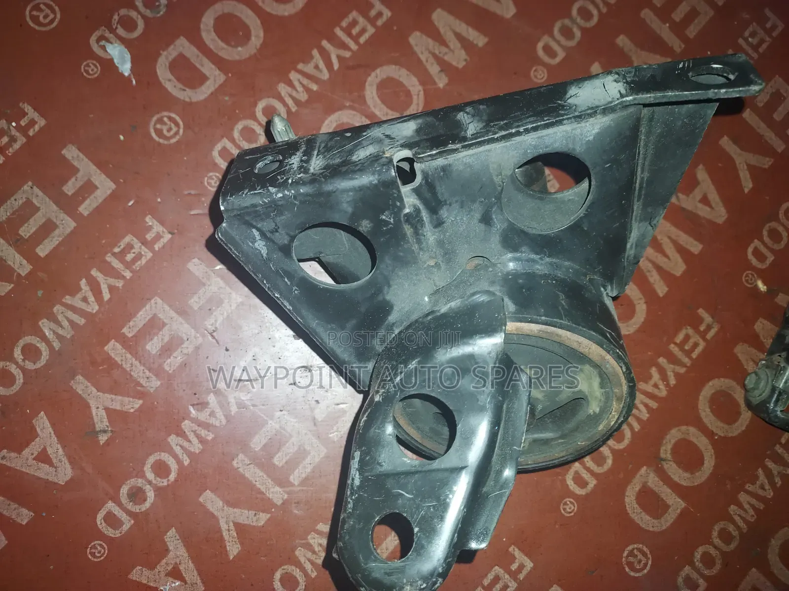 Engine Mount Nissan Xtrail Nt30 4wd