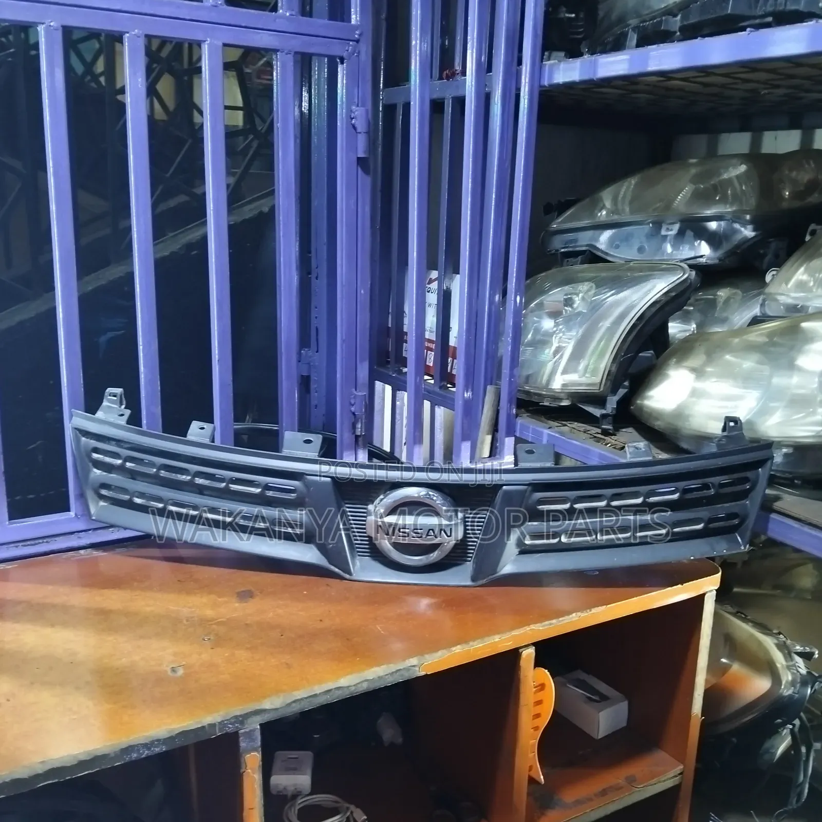 Nissan Wingroad Y12 Grille, Clean Ex Japan Motor Parts