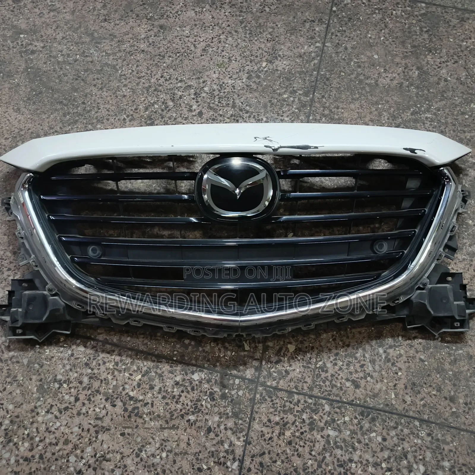 Mazda Axela 2018 Grille With Sensor