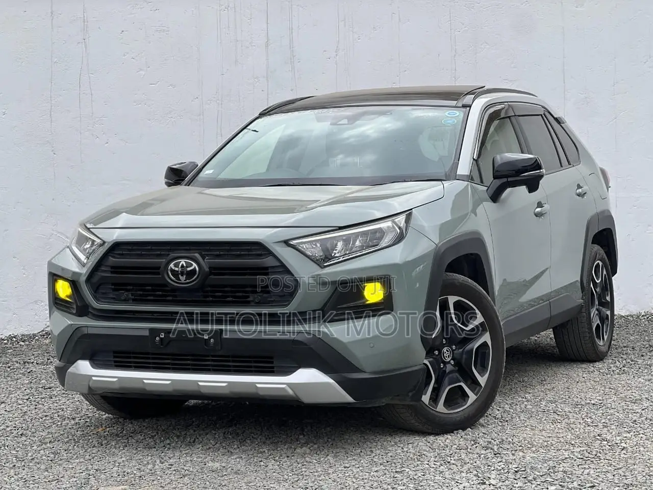 Toyota RAV4 Adventure 2019 Green