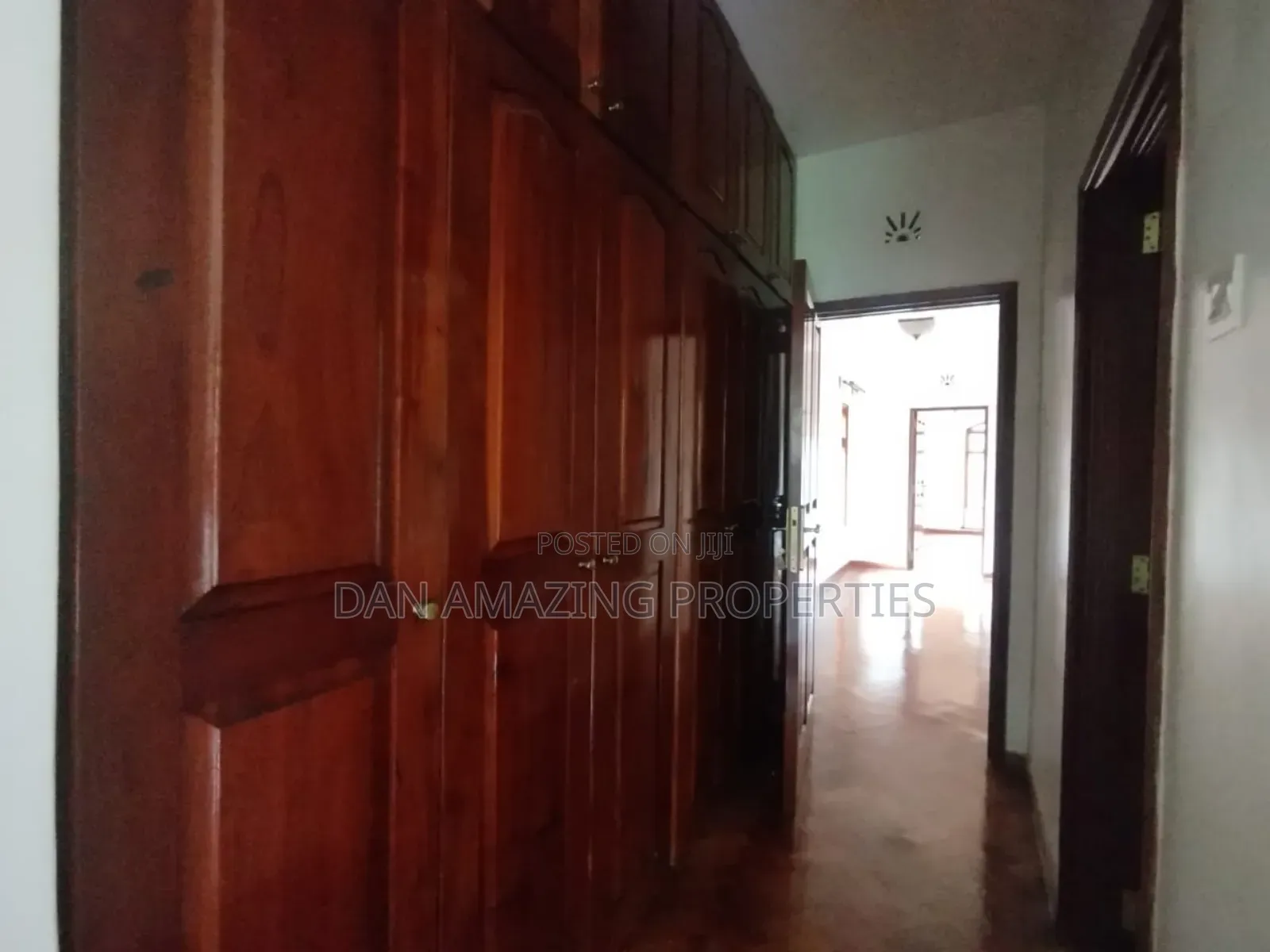 5bdrm Maisonette in Windridge Plus Dsq, Karen for rent