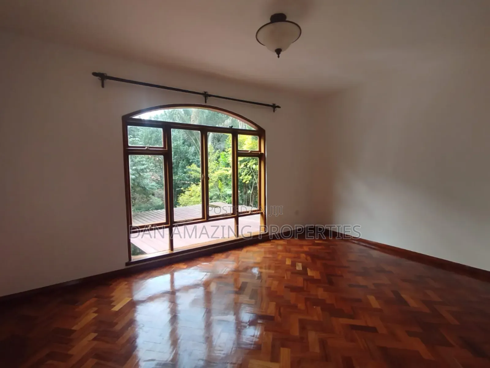 5bdrm Maisonette in Windridge Plus Dsq, Karen for rent