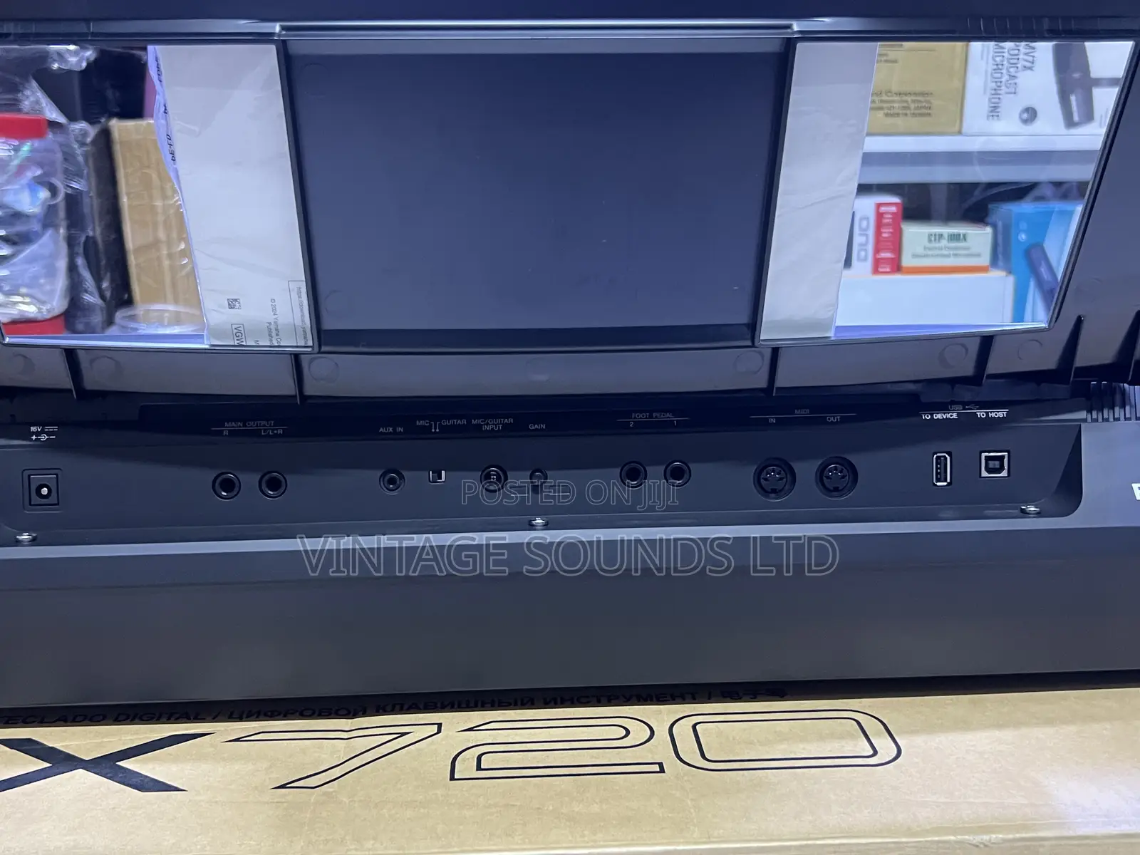 Yamaha PSR-Sx720 : Pro 61-Key Arranger With 1,377 Voices