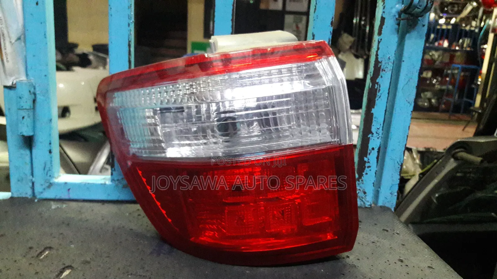 Toyota Fortuner 2008 Taillight