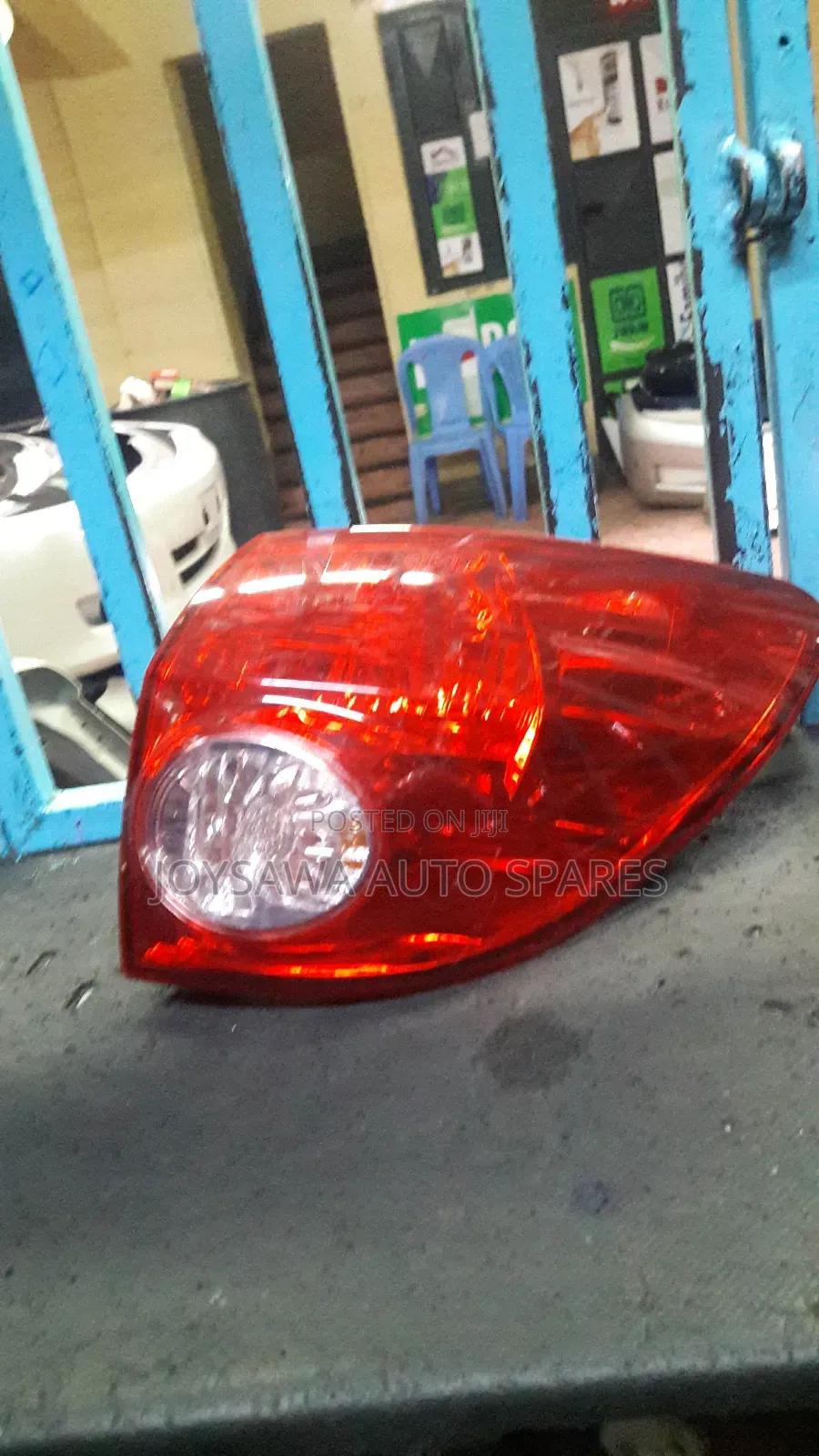 Nissan Wingroad Y12 Taillight