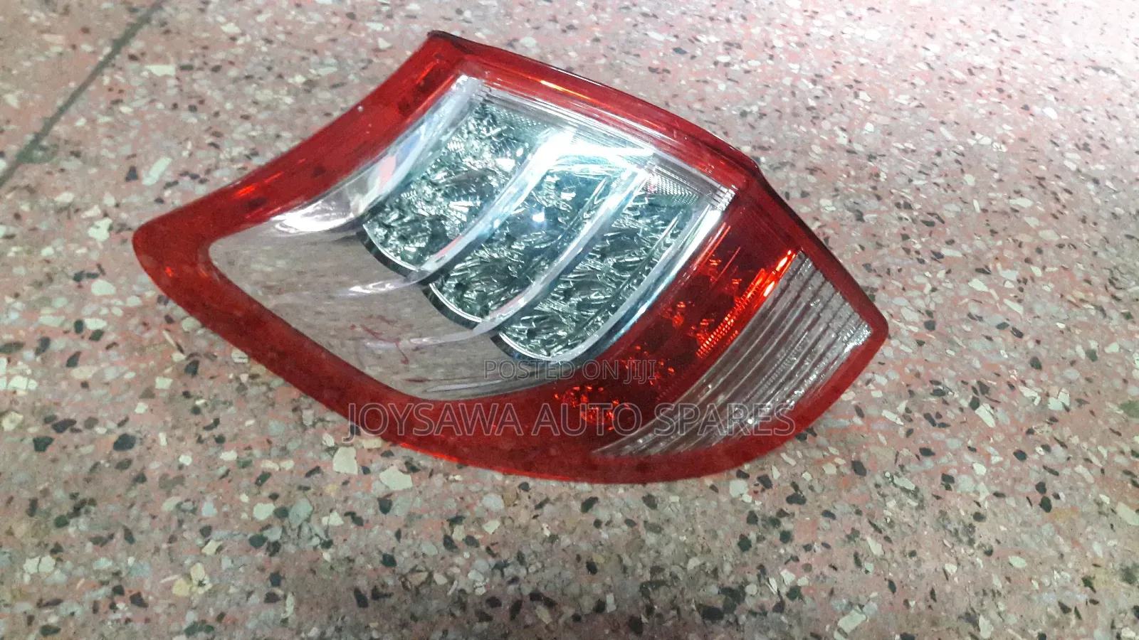 Toyota Vanguard 2008 Taillight
