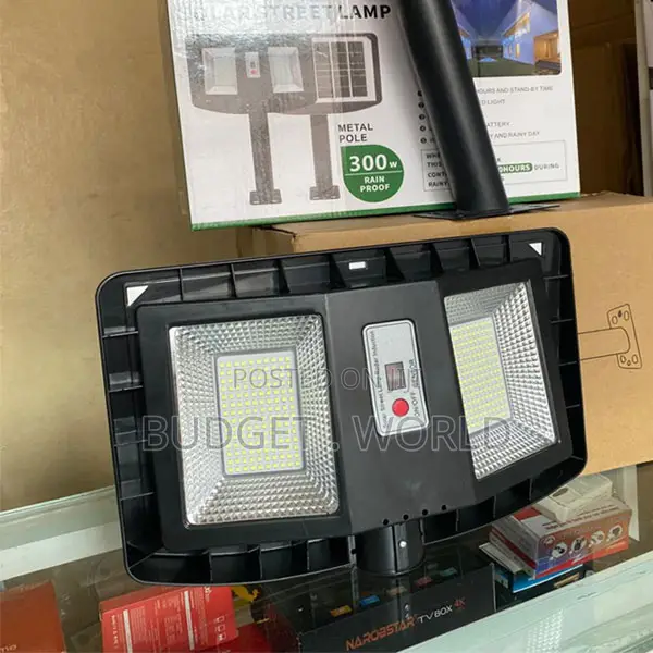 3 Rotary Lamp Ip65 Weatherproof 300w Solar Street Lamp Motion Sensor