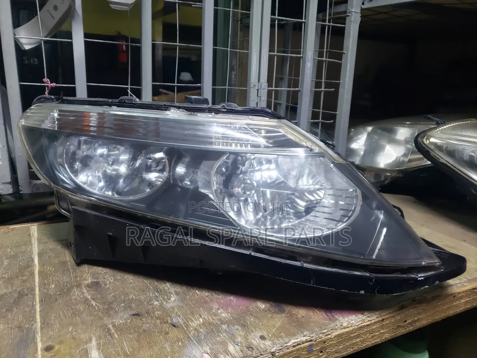 Airwave/Honda Partner Non Xenon