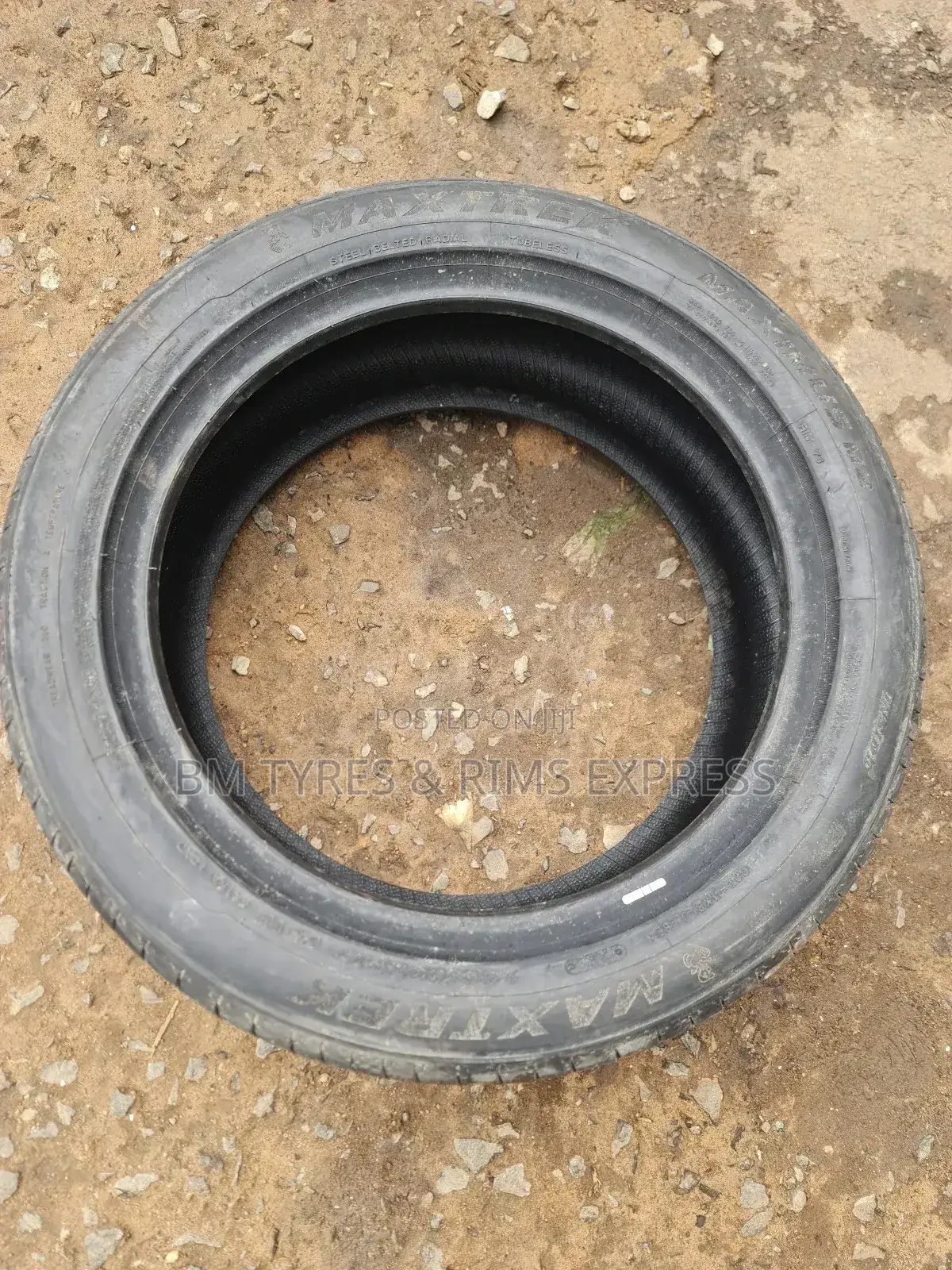 225 /50 R17 Maxtrek (Xl