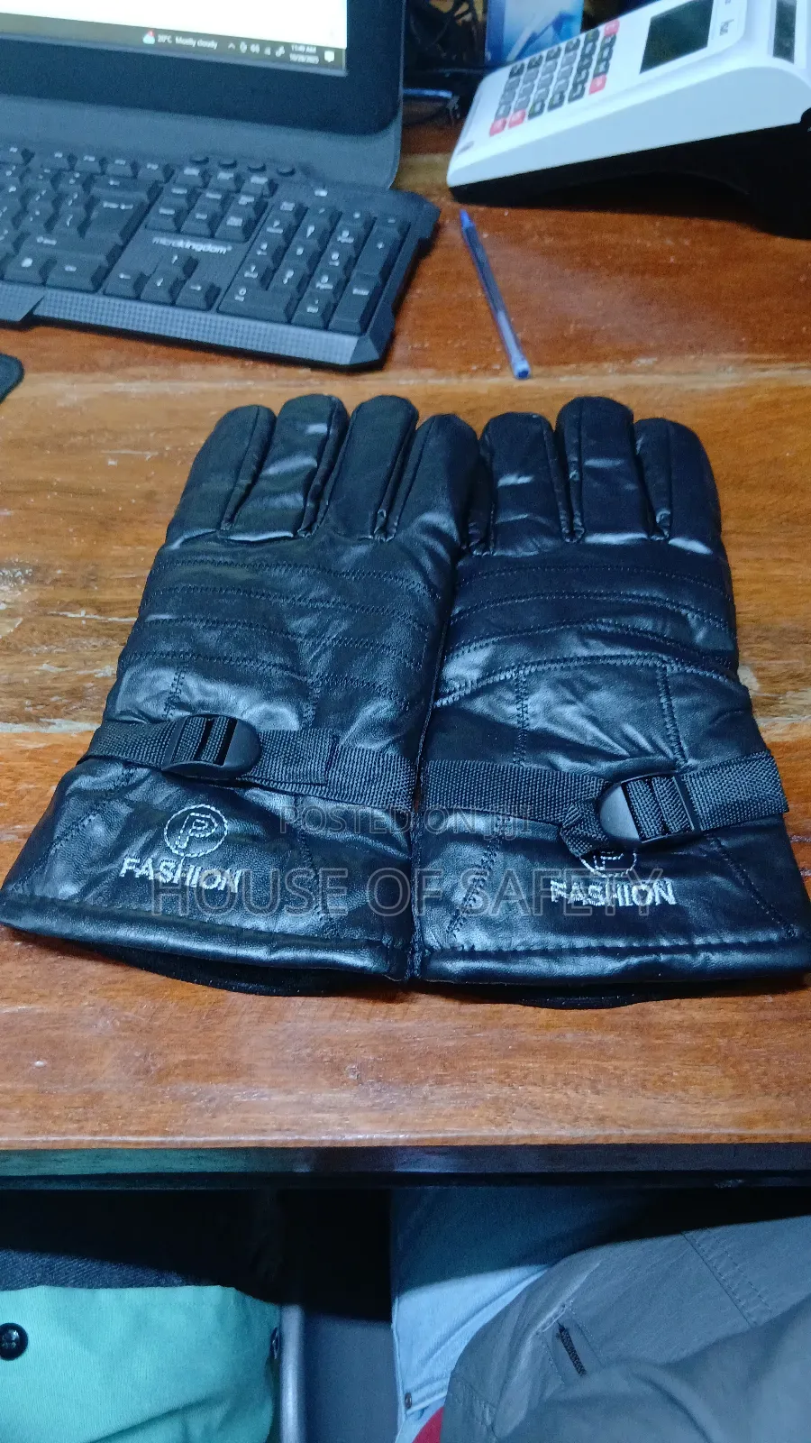 Black Leather Fingers Protection Gloves for Riders