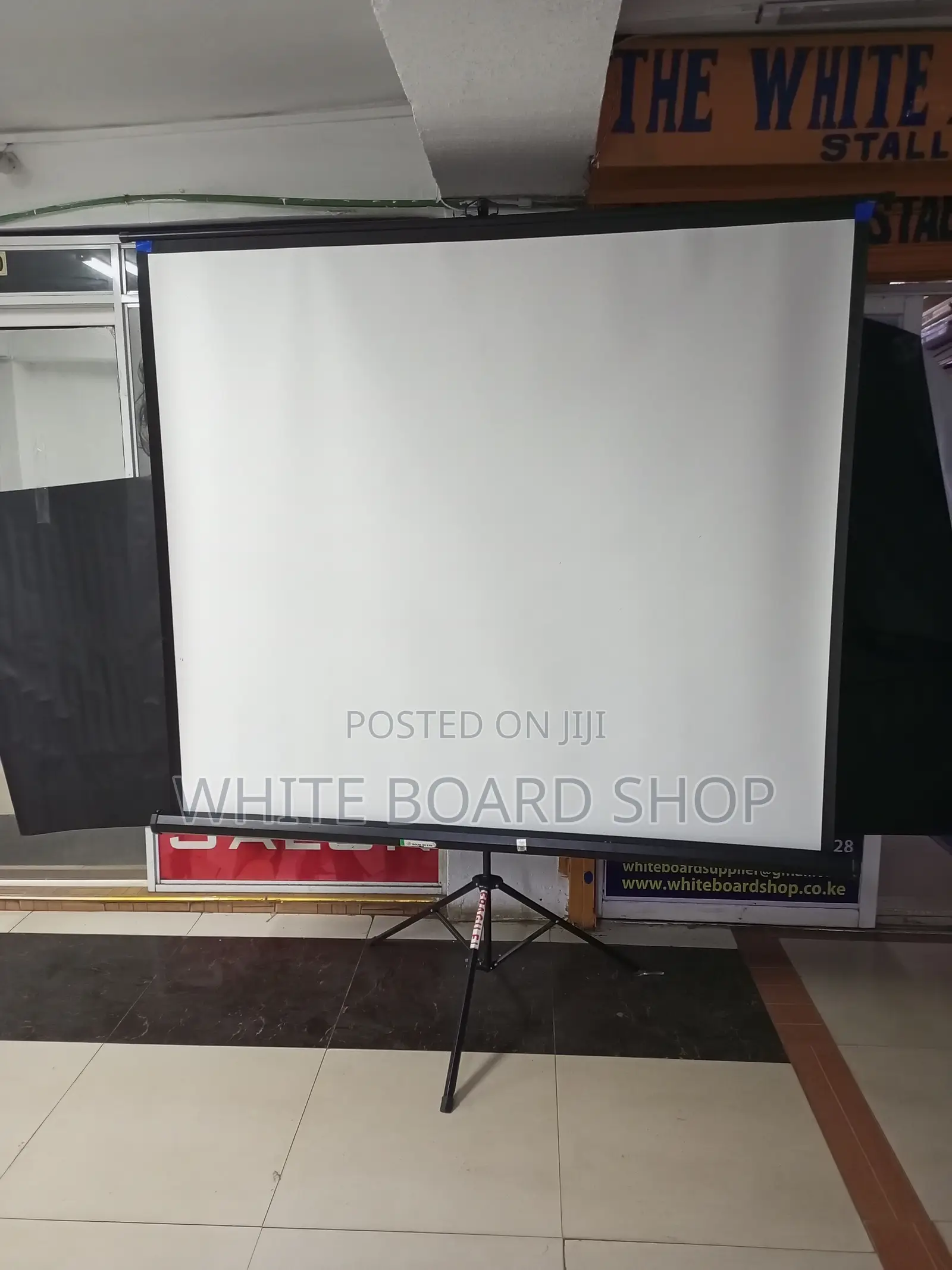 Tripod Projection Screen 180cm X 180 Cm
