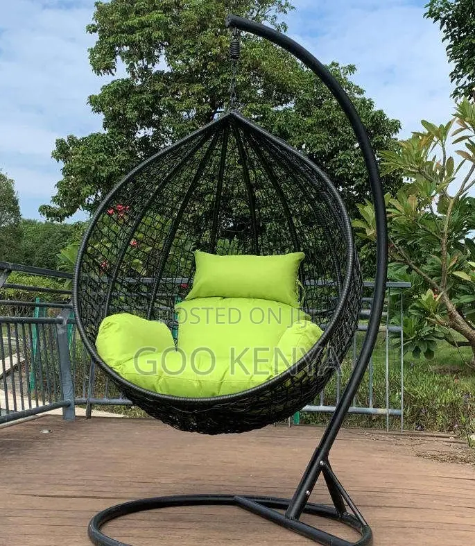 Home Chair; Luxury Patio Rattan Swinging Egg Chair for Garden Use