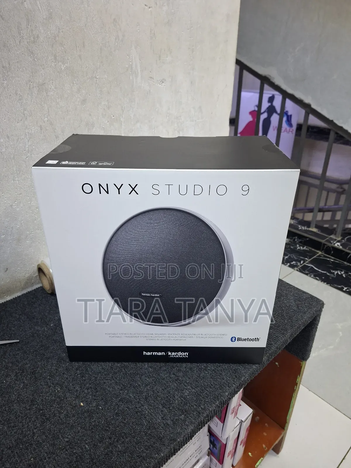 Onyx Studio 9 Harman Kardon Portable Speaker