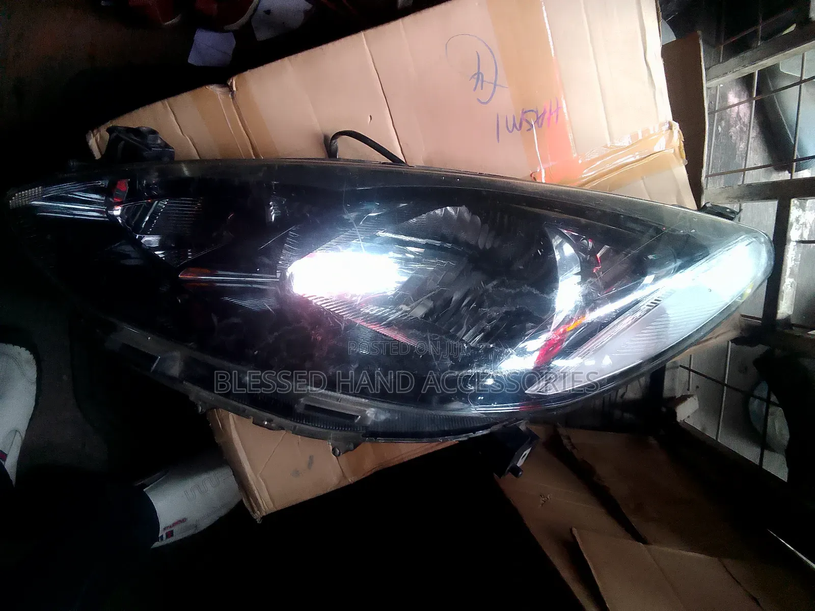 Headlights Mazda Demio 2012 Non