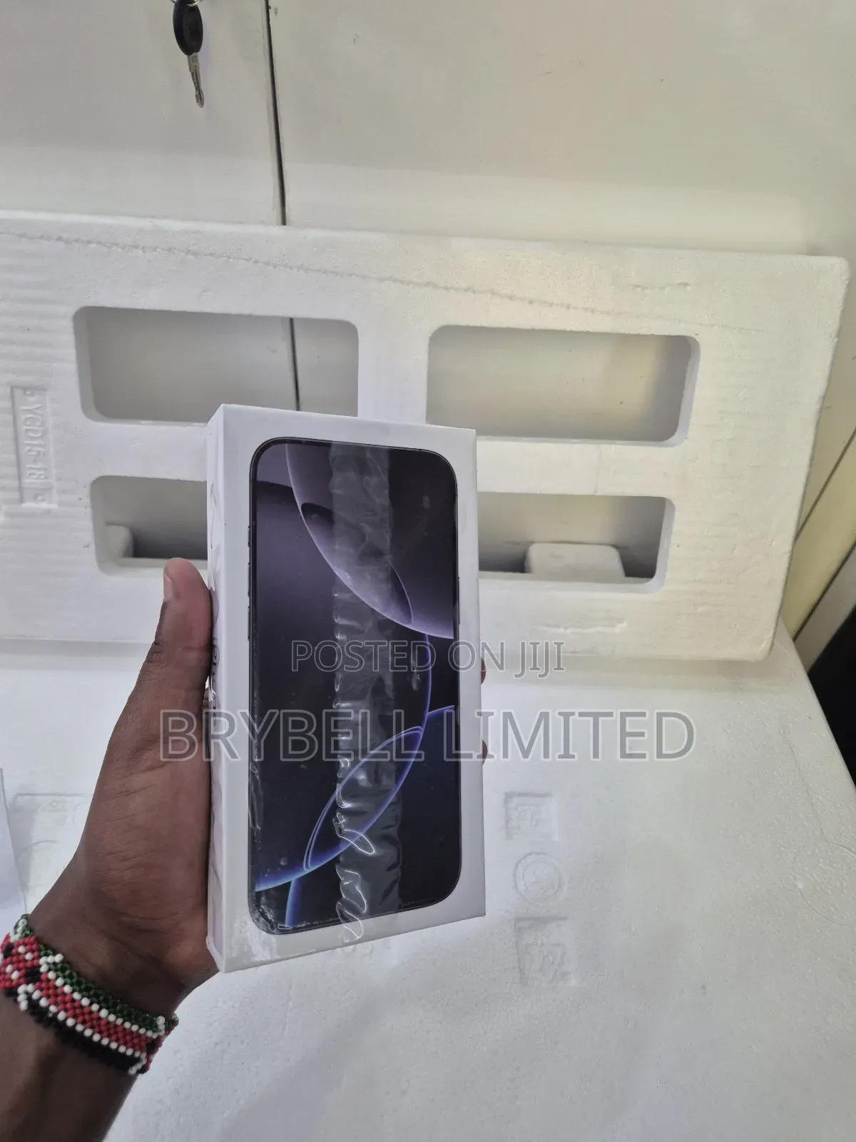 New Apple iPhone 16 Pro Max 256 GB Black