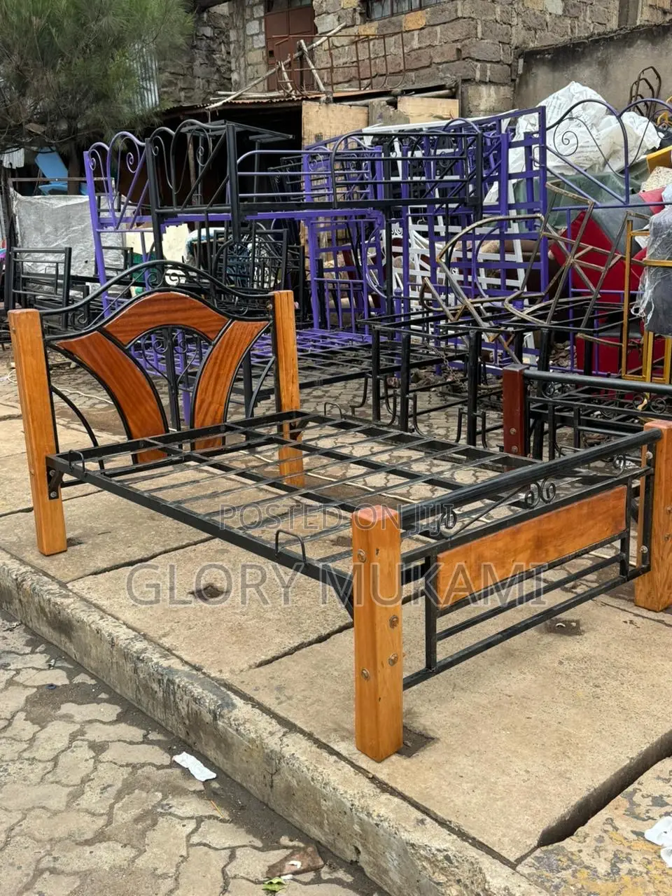 4by6 Metallic Wooden Bed