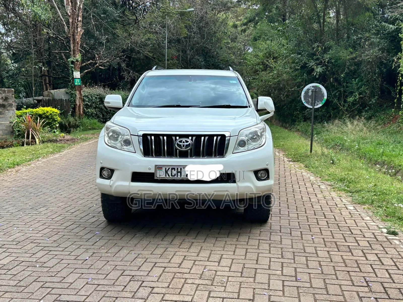 Toyota Land Cruiser Prado 2.7 i 2012 White