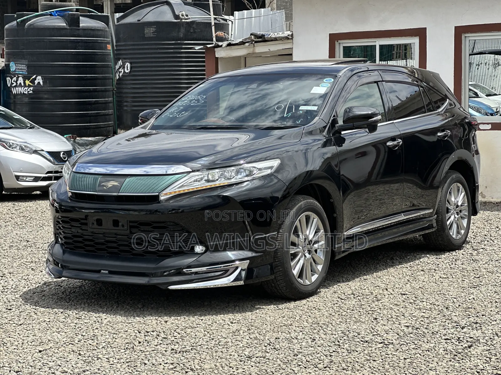 Toyota Harrier 2.0 2018 Black