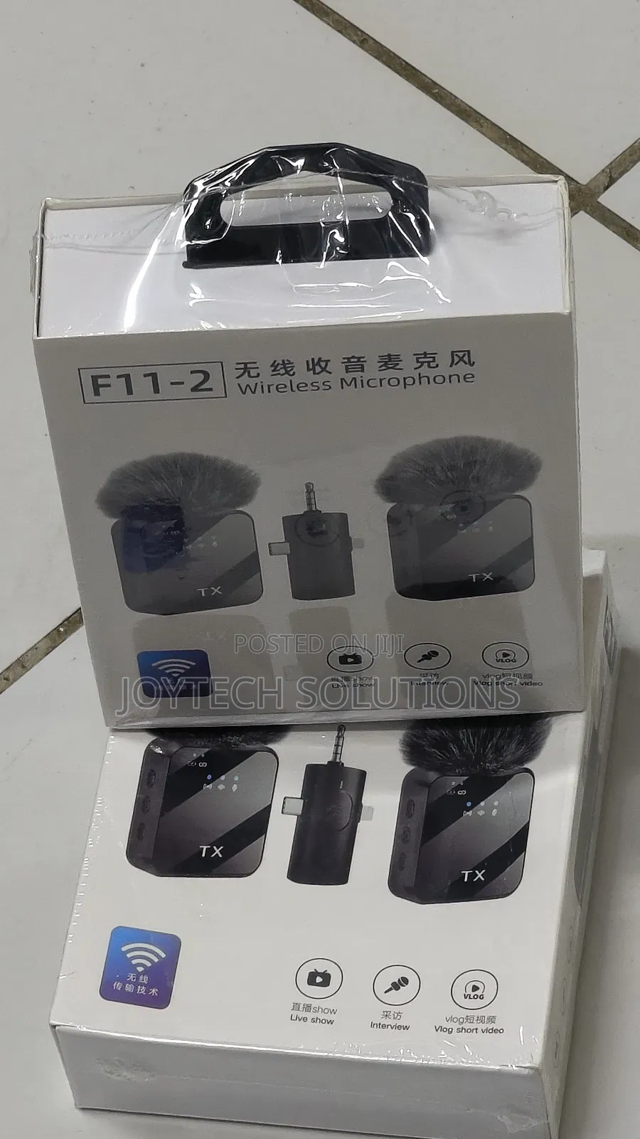 Lavalier/Lapel Microphone,All in One Portable Wireless Microphone