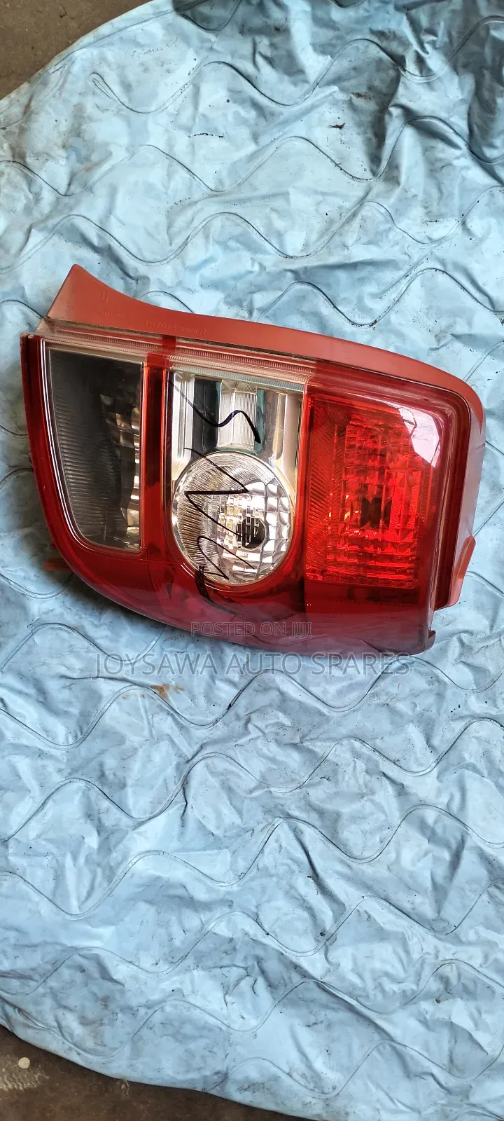 Toyota Ist 2010 Taillight