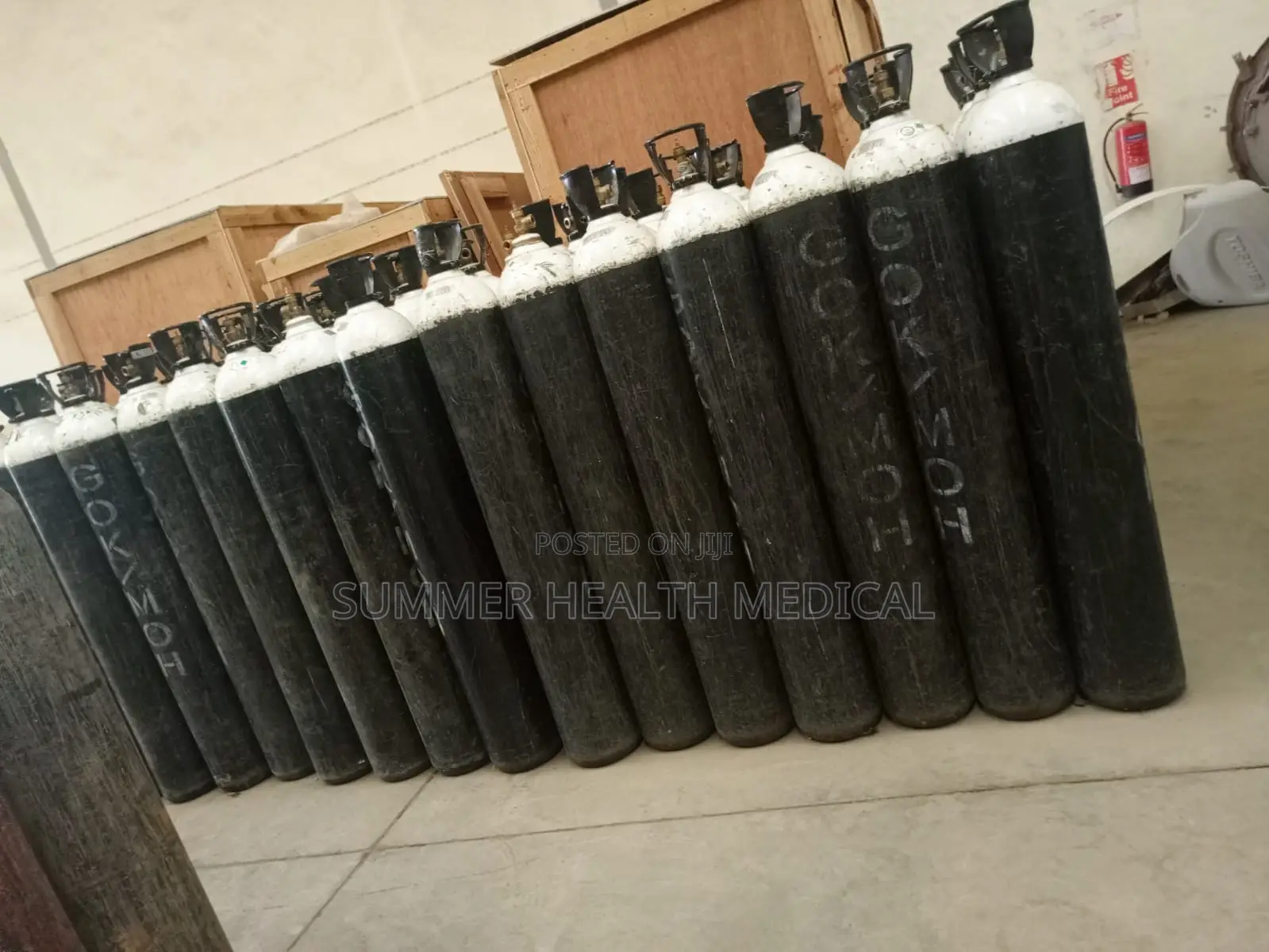 Oxygen Cylinders 8.5m3 With Regulator And Key