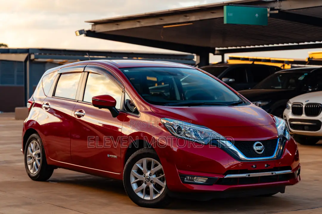 Nissan Note 2018 Red