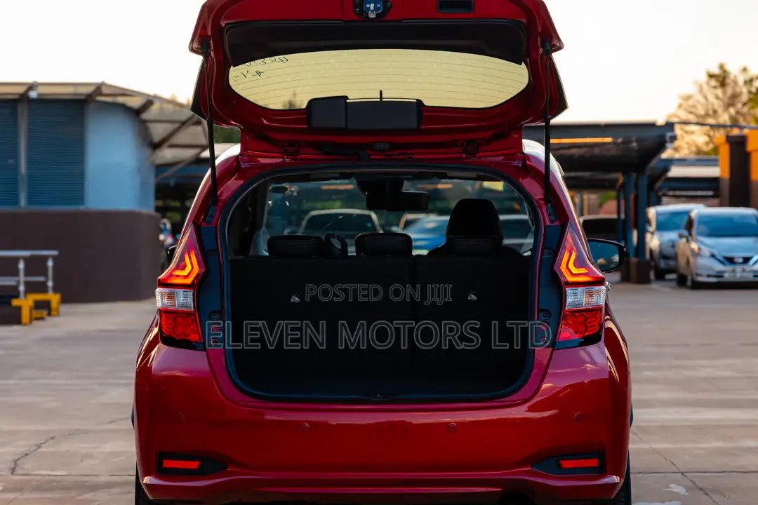 Nissan Note 2018 Red