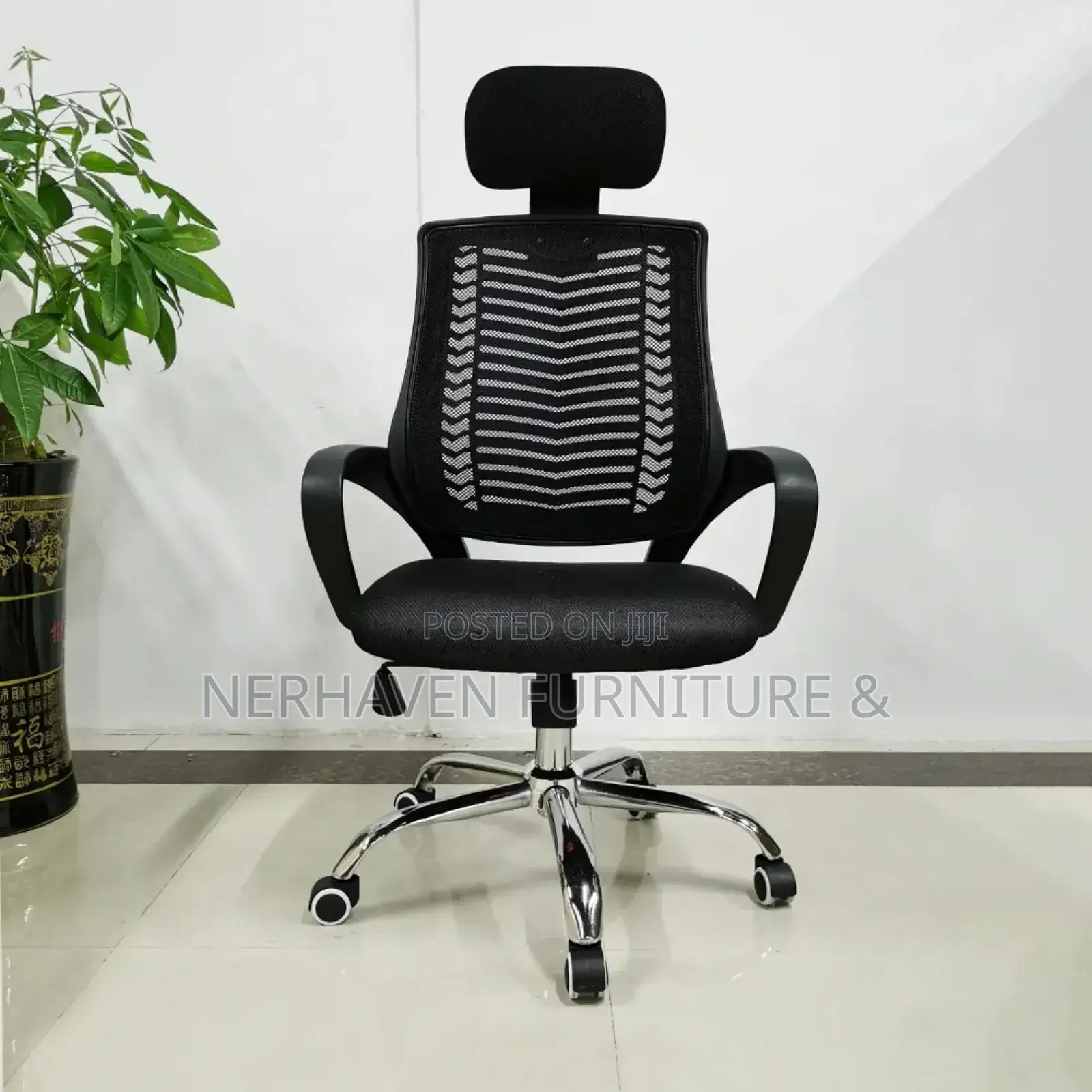 Office Chair With Headrest – Maximum Comfort & Support