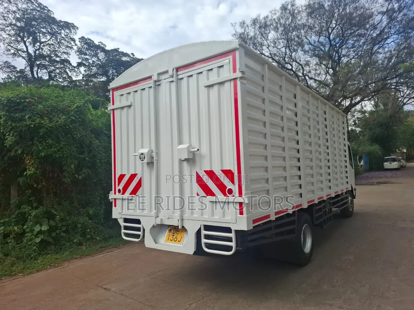 Isuzu NQR Local 2022