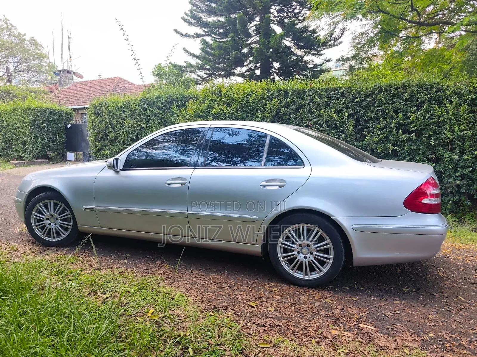Mercedes-Benz E200 2002 Silver
