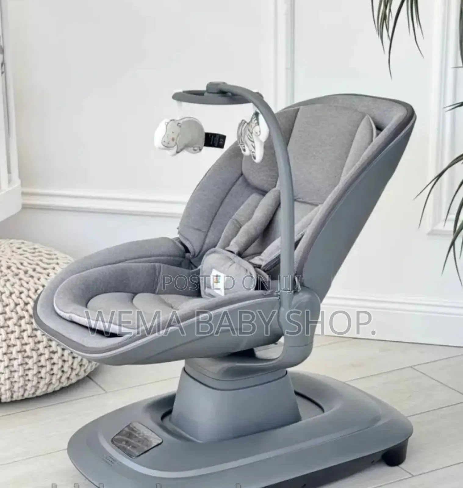 3 in 1 Deluxe Multi-Motion Baby Cradle/Swing/Bouncer/Bassinet.