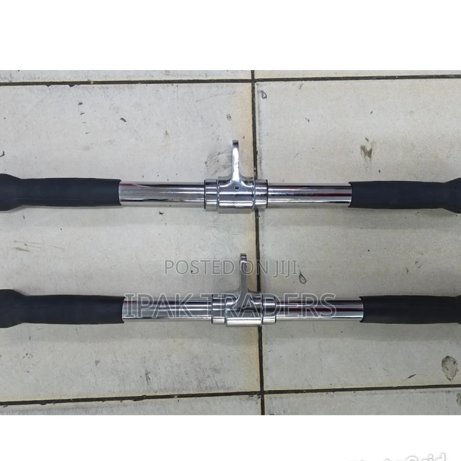 Straight Rotating Short Bar Pulley Attachment