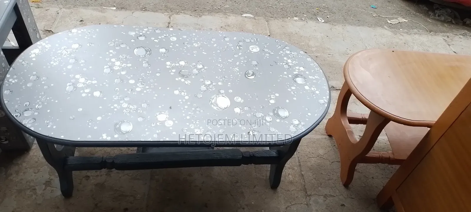 Stylish Oval Center Table – Perfect for Living Room