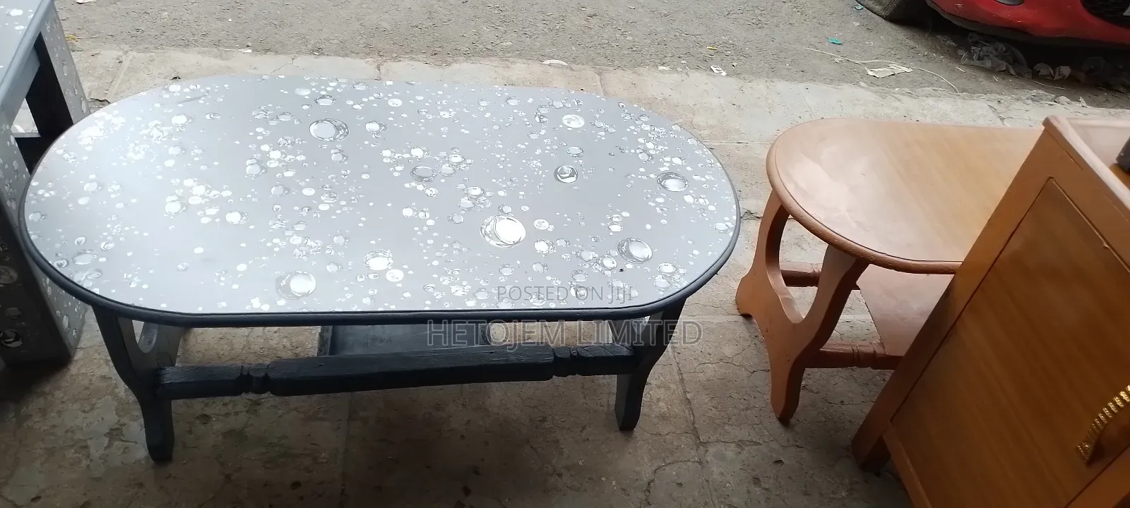 Stylish Oval Center Table – Perfect for Living Room