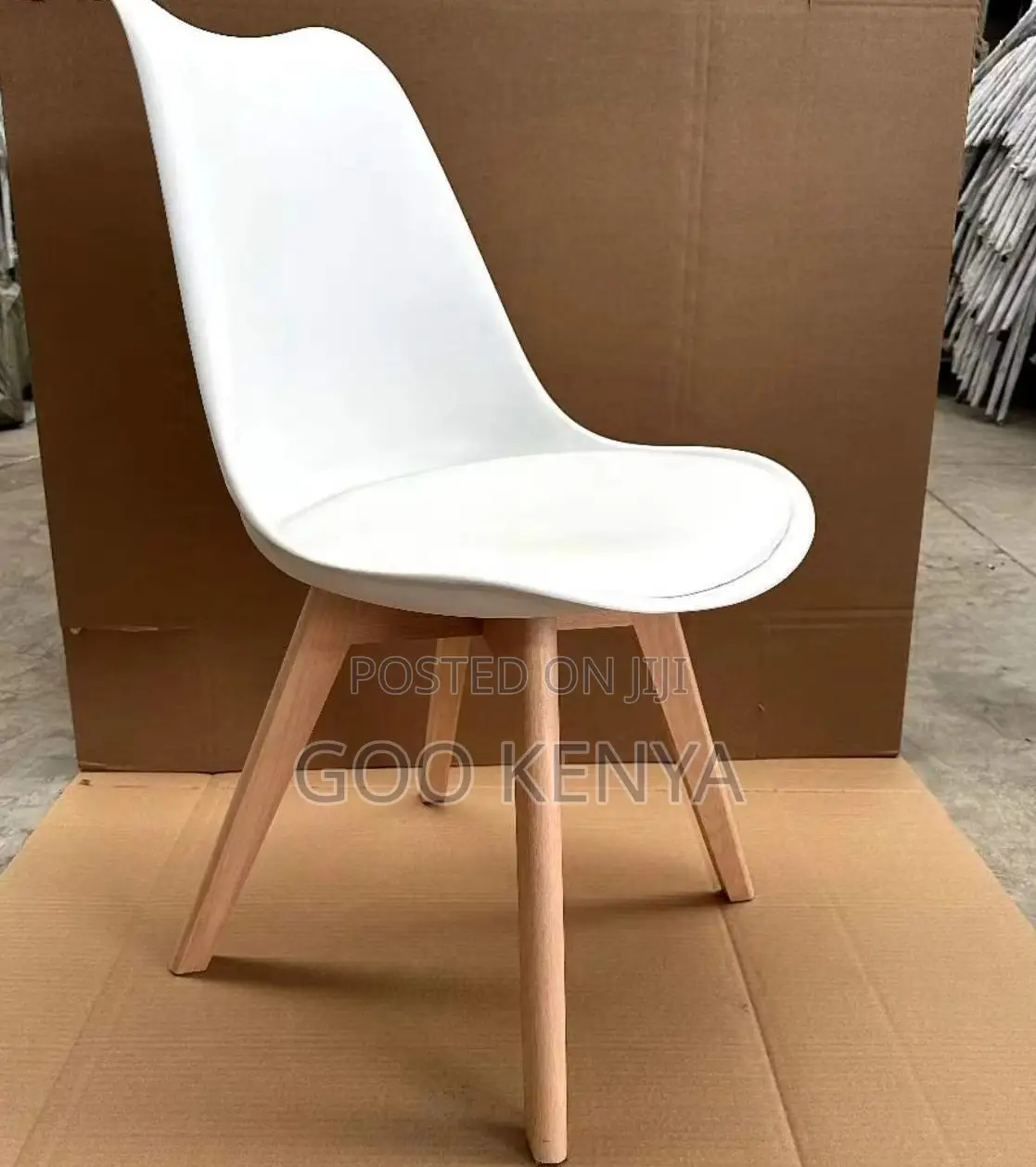 Home Chair; Beech Solid Wood Legs Tulip Style Plastic Chair