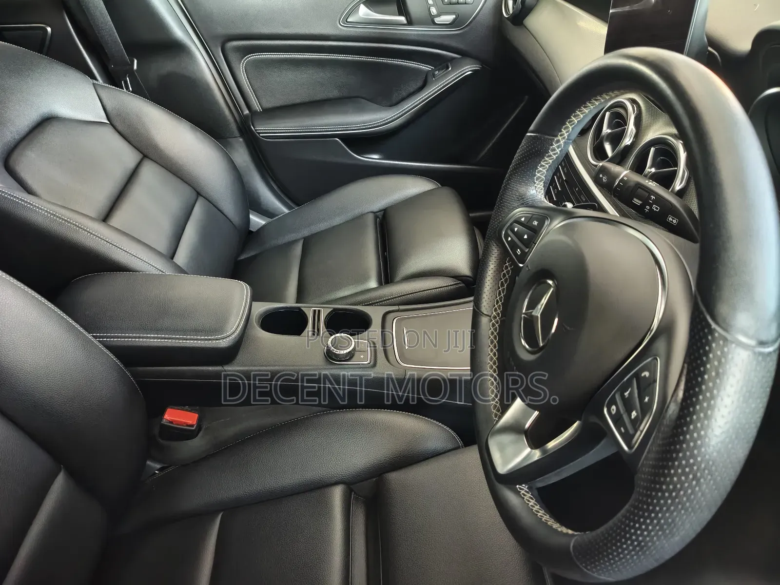 Mercedes-Benz GLA-Class 2019 White