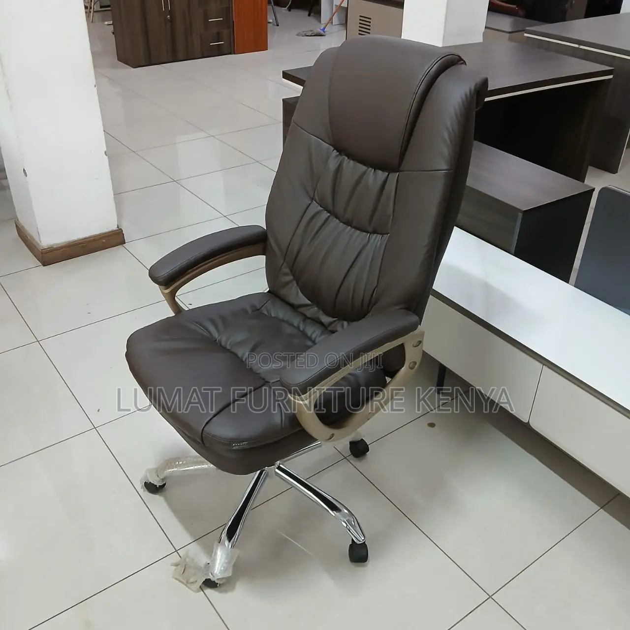 Supreme Comfort Leadership Chair