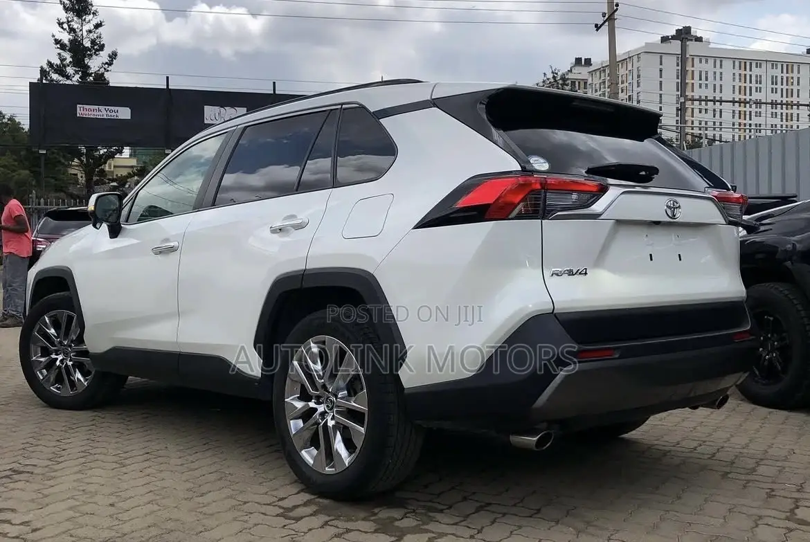 Toyota RAV4 2020 White