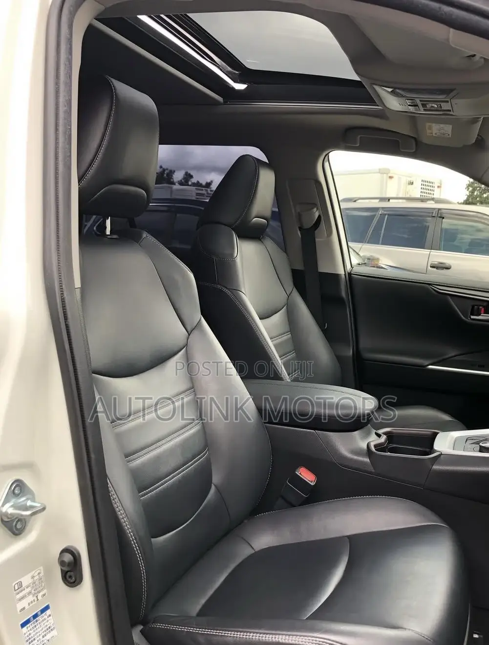 Toyota RAV4 2020 White