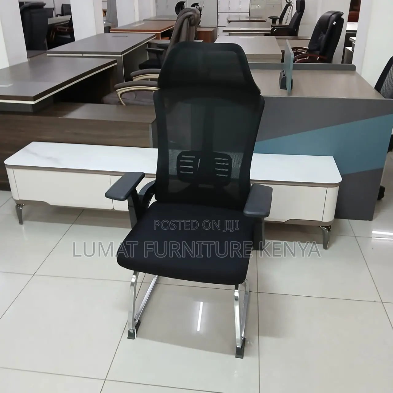 Aerodesign Boardroom Chair