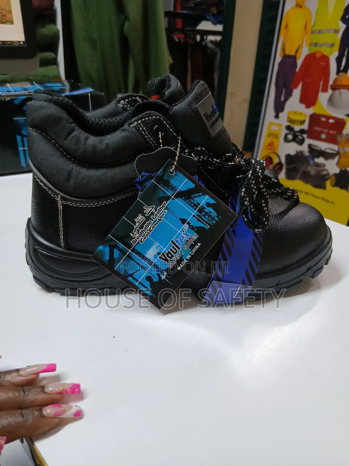 Vaultex Safety Shoes Made in China