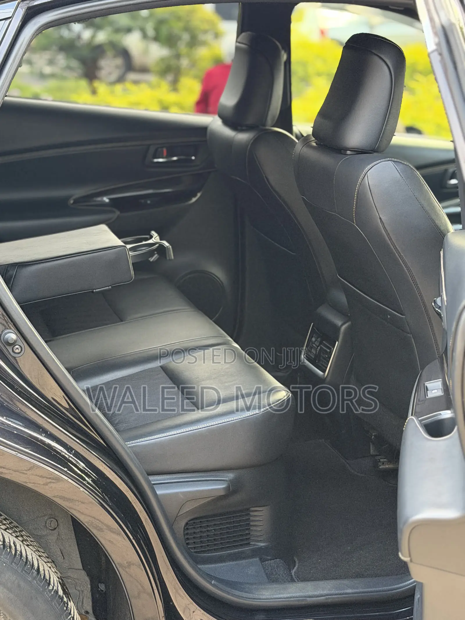 Toyota Harrier 2.0 2018 Black