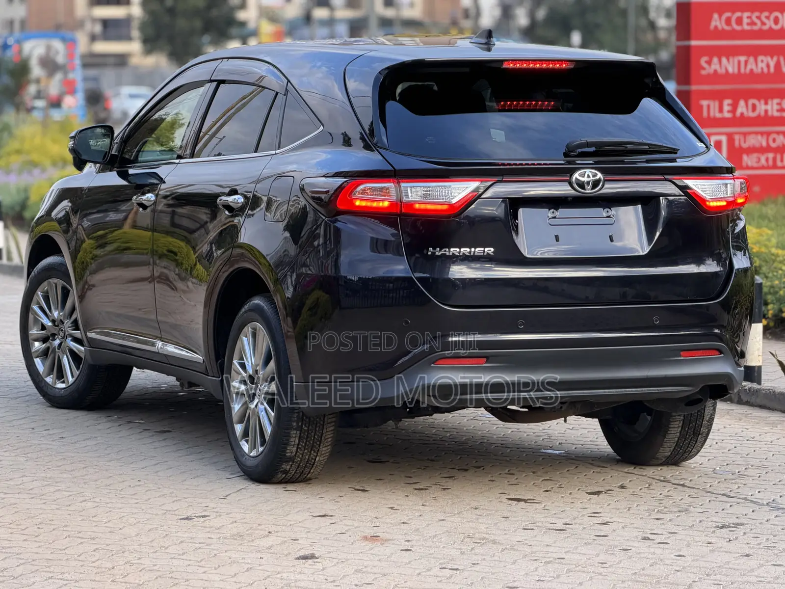 Toyota Harrier 2.0 2018 Black