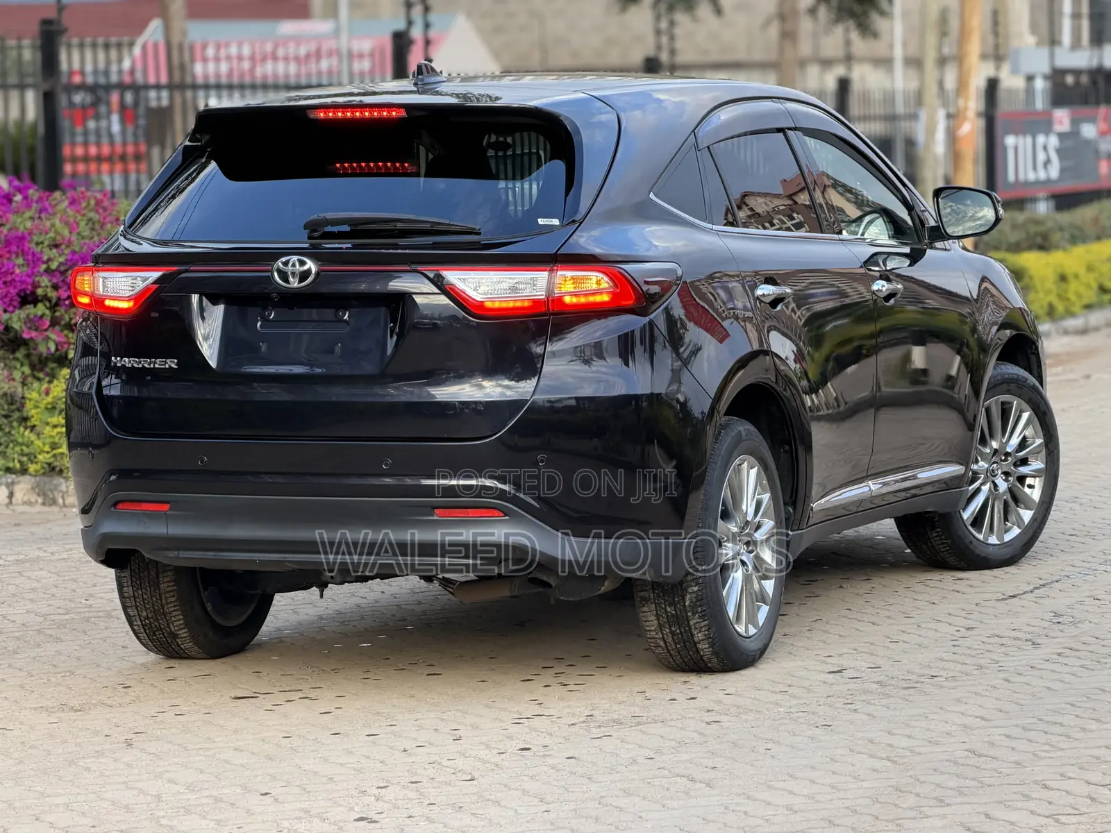 Toyota Harrier 2.0 2018 Black