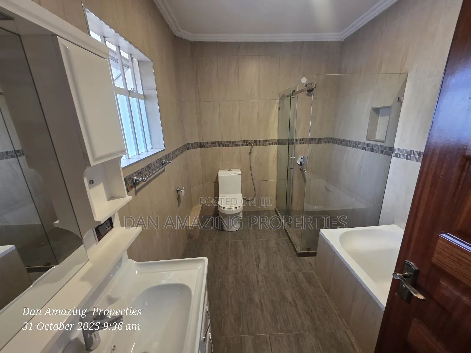 4bdrm Townhouse/Terrace in South C Plus Dsq for sale