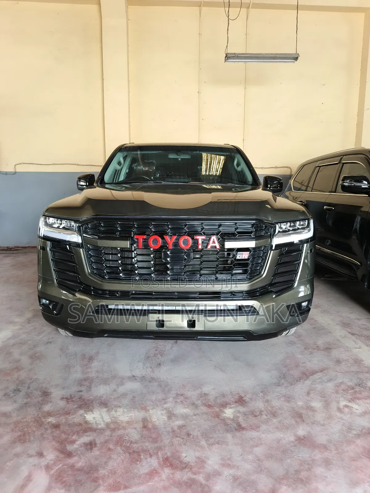 Toyota Land Cruiser LC300 2022 Green