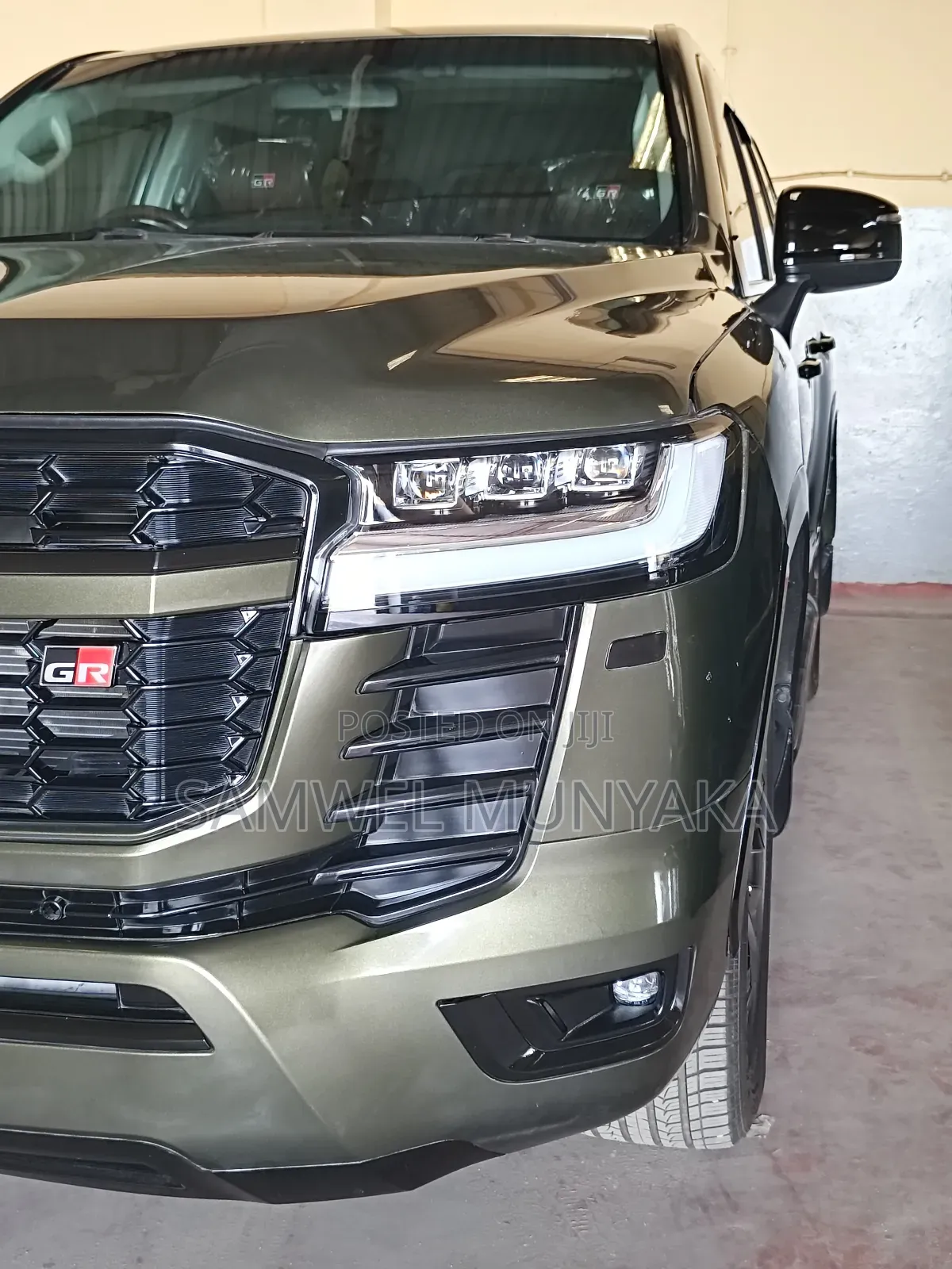 Toyota Land Cruiser LC300 2022 Green