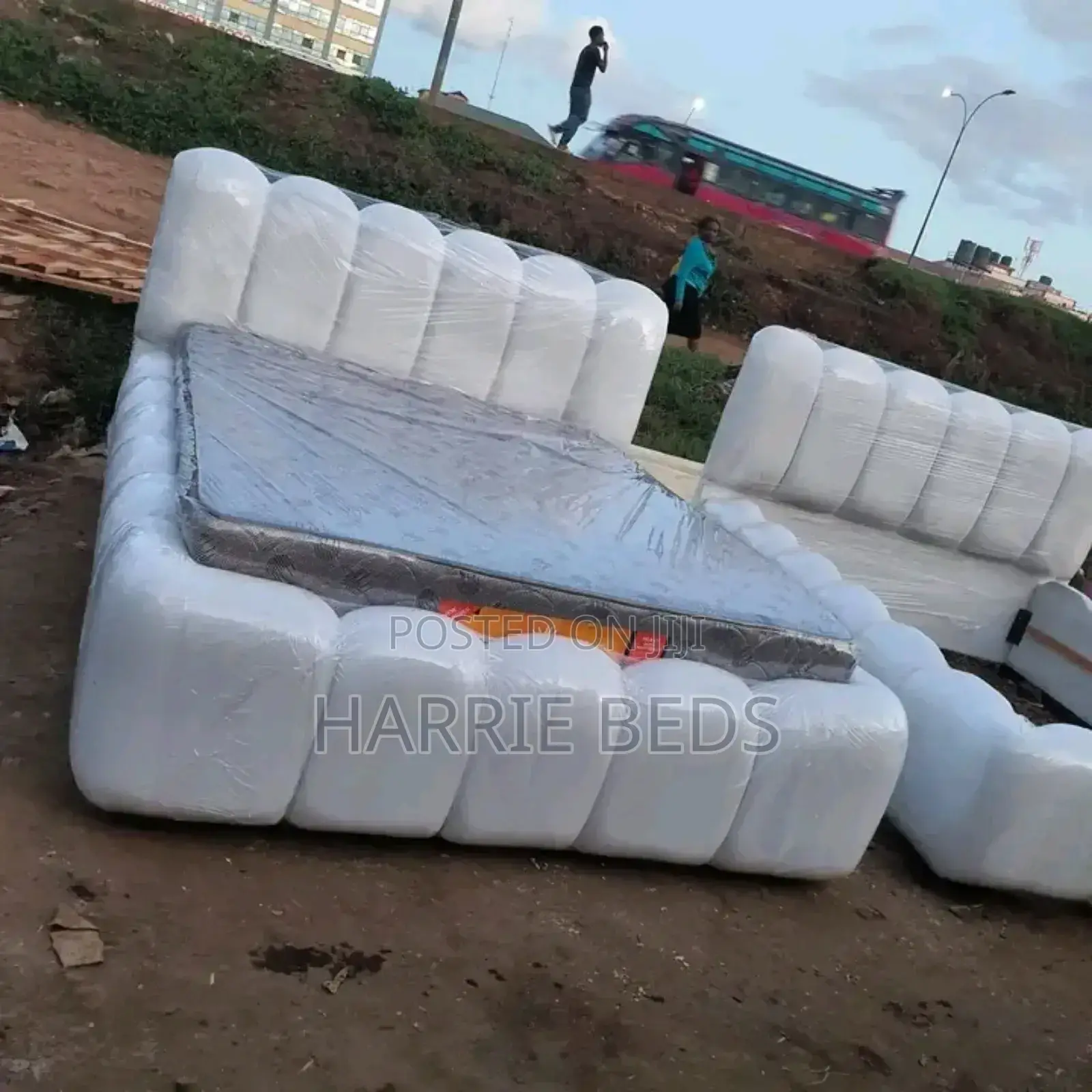 Bubble Cheaster Bed